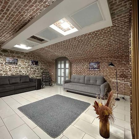 Apartament 2Х Кім-Й Loft На Площі Філармонії By Willox Czerniowce Zewnętrze zdjęcie